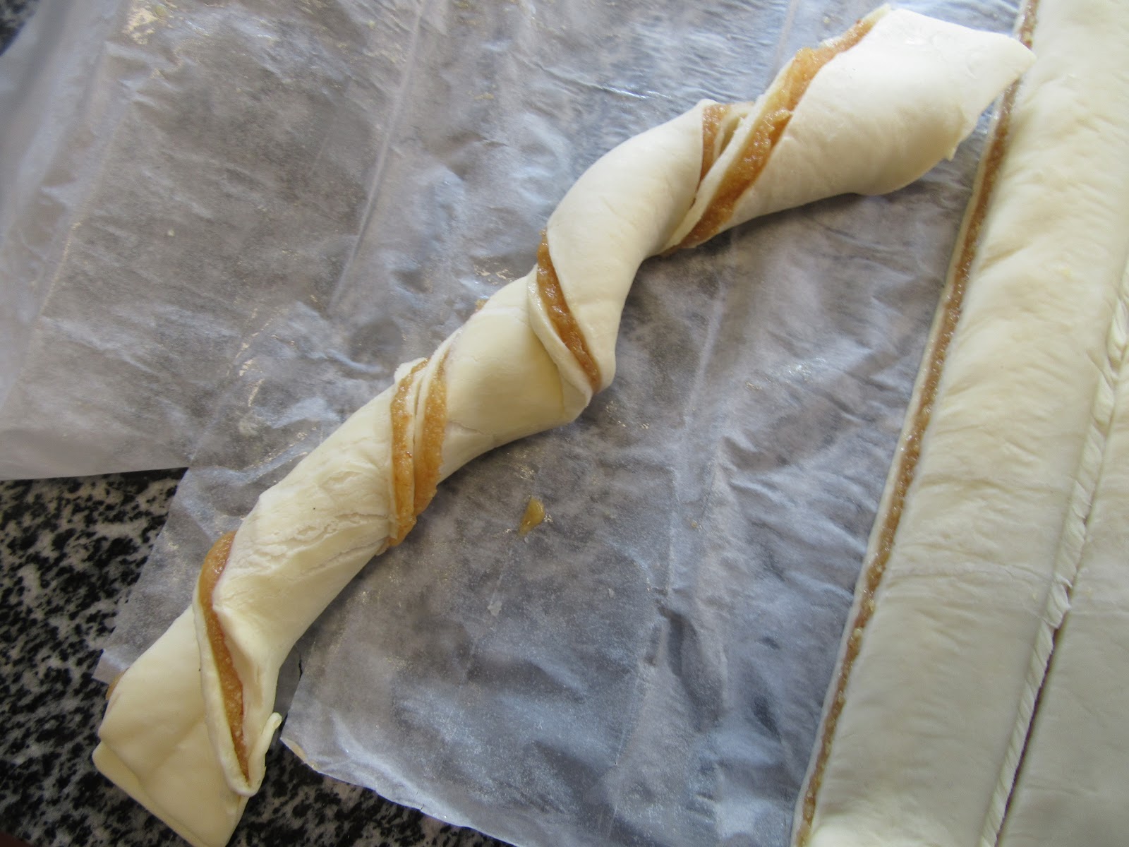 Roscas de hojaldre y avellanas Thermomix