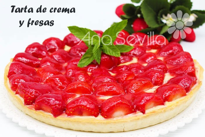 Tarta de crema y fresas