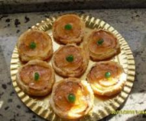 Tartaletas de manzana y crema pastelera