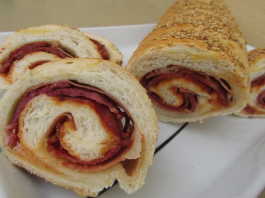 Pan relleno de ibéricos