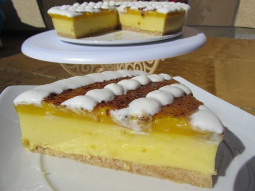 Tarta de crema de San José y yema