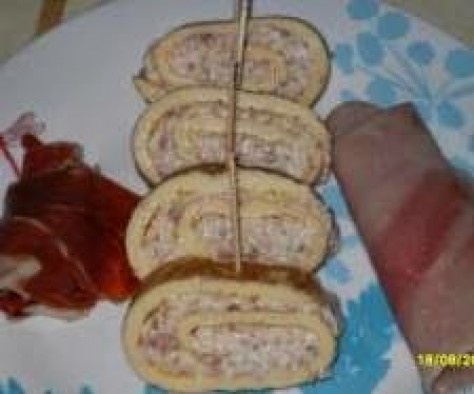 Pinchos de tortilla en rollo