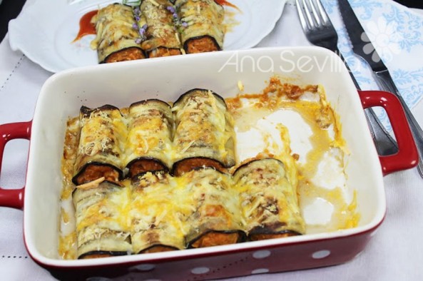 Canelones de berenjena, atún y tomate