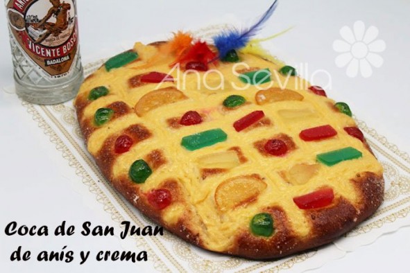 Coca de San Juan de anís y crema