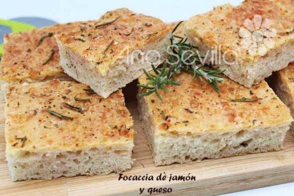 Focaccia de jamón y queso