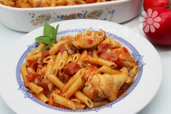 Macarrones con alitas de pollo