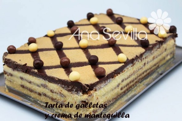 Tarta de galletas y crema de mantequilla