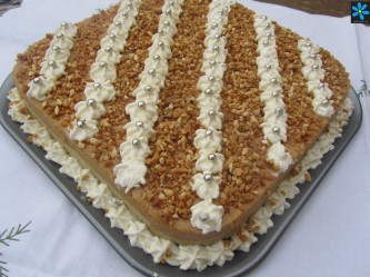 Tarta de crema de turrón