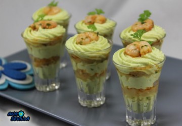 Chupitos de aguacate y gambas