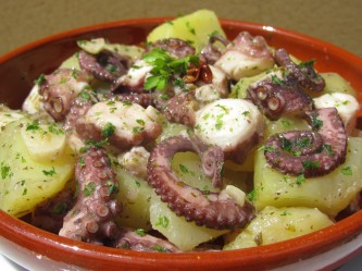 Pulpo al ajillo