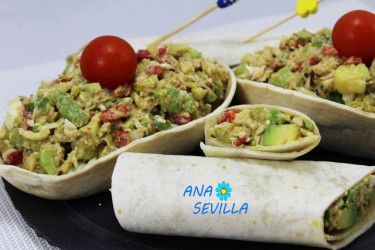 Ensaladilla de aguacate y pollo