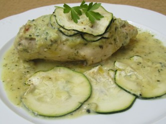 Pechugas con bechamel de calabacín