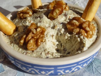 Paté de queso y nueces