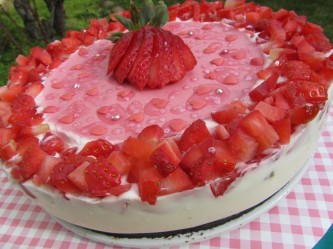 Tarta de fresas y nata