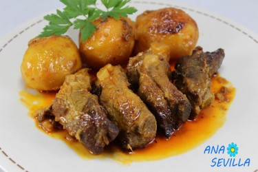 Costillas asadas en salsa de ajos olla GM