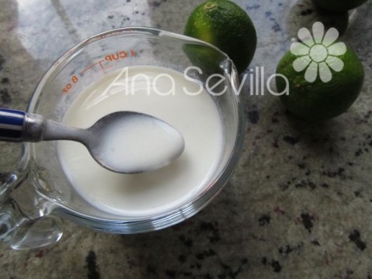 Cortar la leche con el zumo 