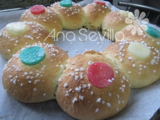 Roscón de Reyes sin huevo Mambo