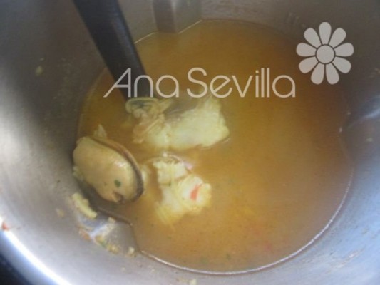 Sopa de pescado Mambo