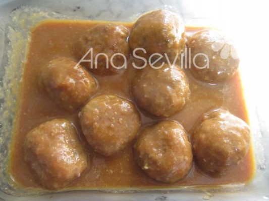 Albóndigas en salsa española Mambo