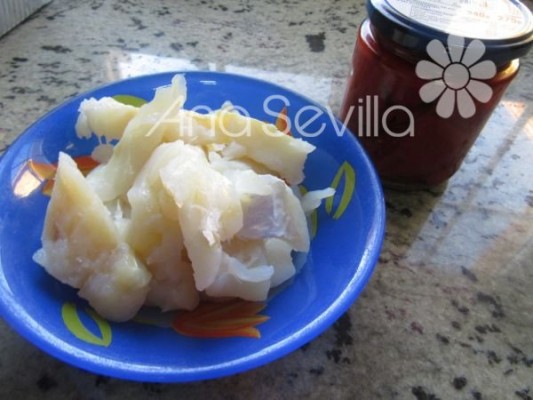 Migas de bacalao desalado y pimientos del piquillo