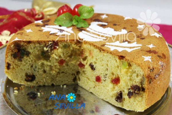 Plum-cake de frutas escarchadas Mambo y olla GM