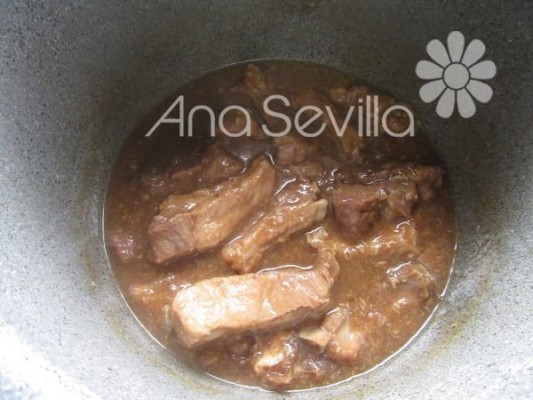 Costillas a la cerveza  olla GM