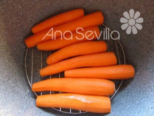 Cocer las zanahorias peladas