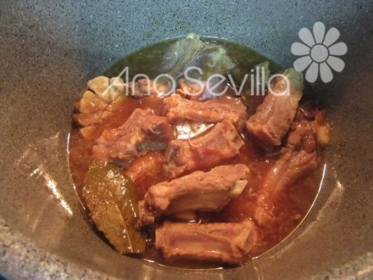 Costillas guisadas