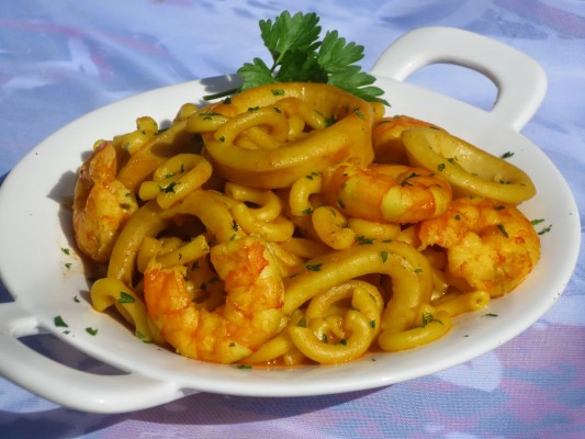 Fideuá con calamares