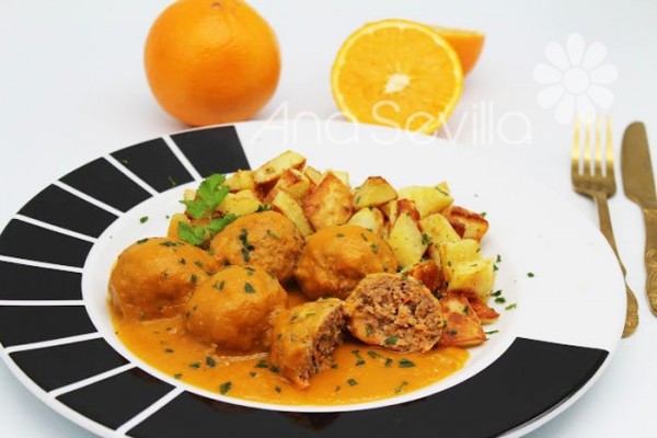 Albóndigas en salsa de naranja