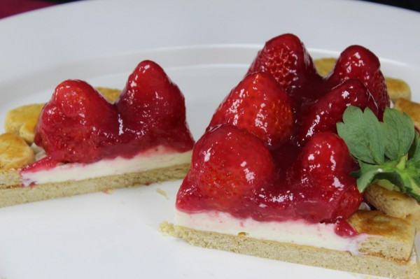 Tarta de galleta, nata y fresas Thermomix