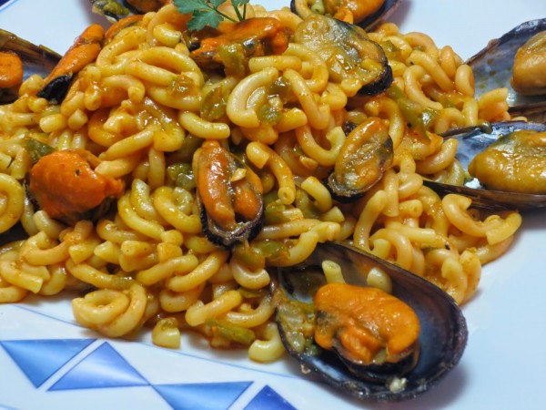 Fideuá con mejillones olla GM