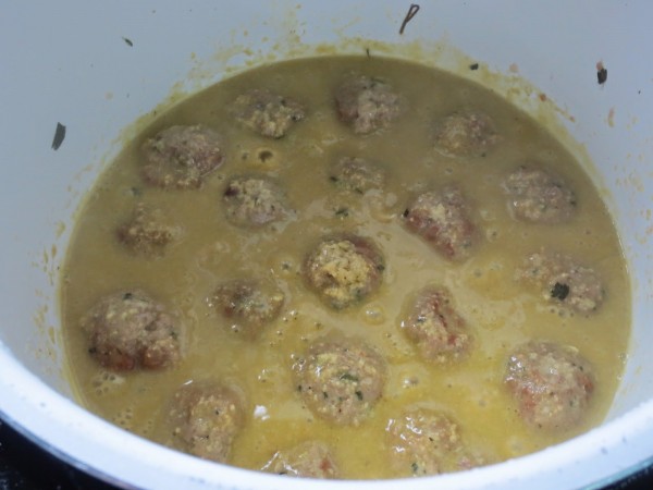 Albóndigas en salsa de almendras olla GM