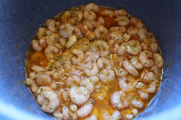 Tallarines con gambas al ajillo olla GM