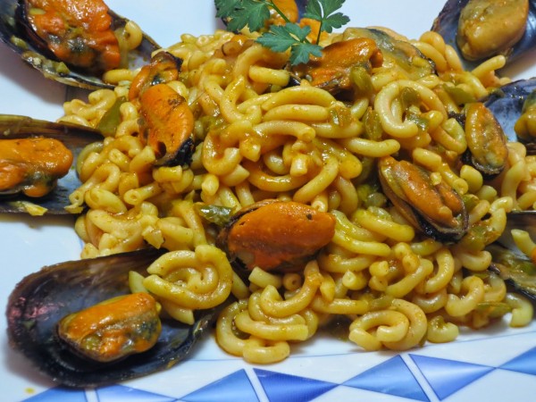 Fideuá con mejillones olla GM