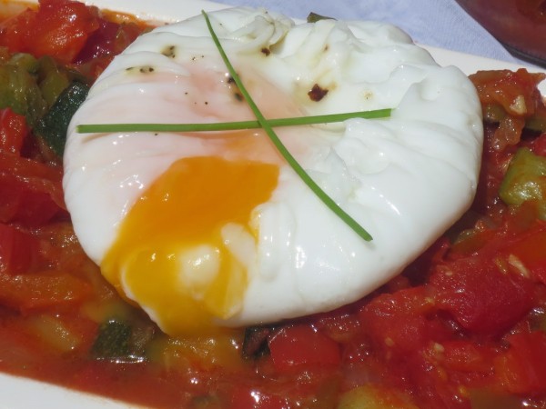 Huevos poché Ana Sevilla olla GM