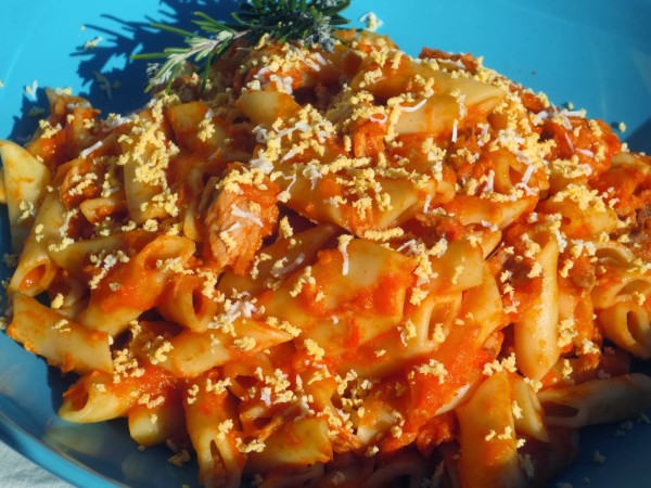 Macarrones con tomate y atún en olla GM