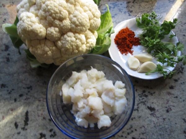 Migas de coliflor con bacalao Thermomix