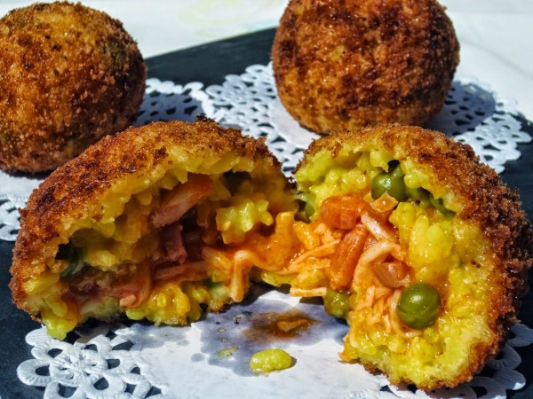 Arancini de pizza (Bolas de arroz) Ana Sevilla cocina tradicional