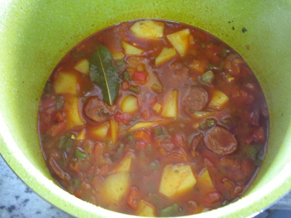 Guiso de patatas con chorizo olla GM