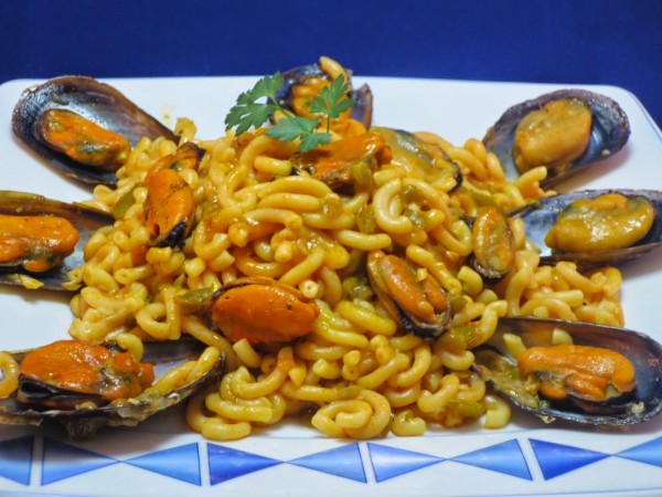 Fideuá con mejillones olla GM