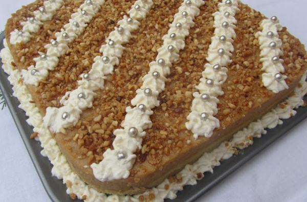 Tarta de crema de turrón Ana Sevilla