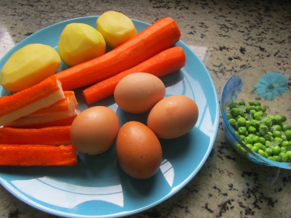 Ensaladilla de langostinos Thermomix