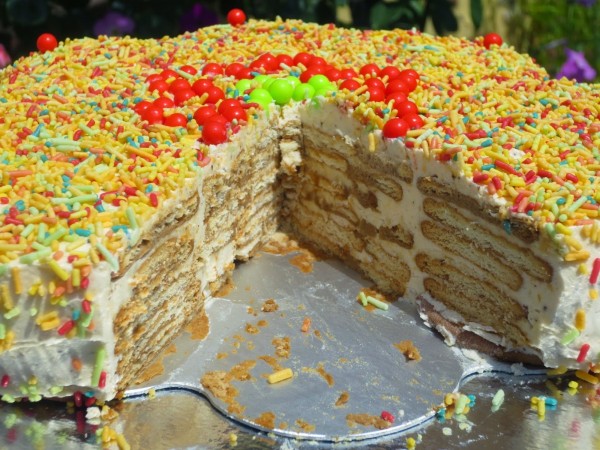 Tarta de galletas protuguesa o Bolo de bolachas Ana Sevilla cocina tradicional