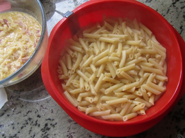 Pastel de macarrones a la carbonara Thermomix