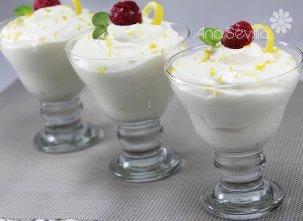 Súper mousse, crema con leche condensada