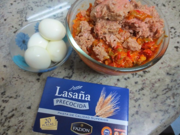 Lasaña de pisto, atún y huevo Thermomix