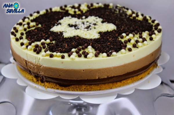 Tarta tres chocolates Ana Sevilla cocina tradicional