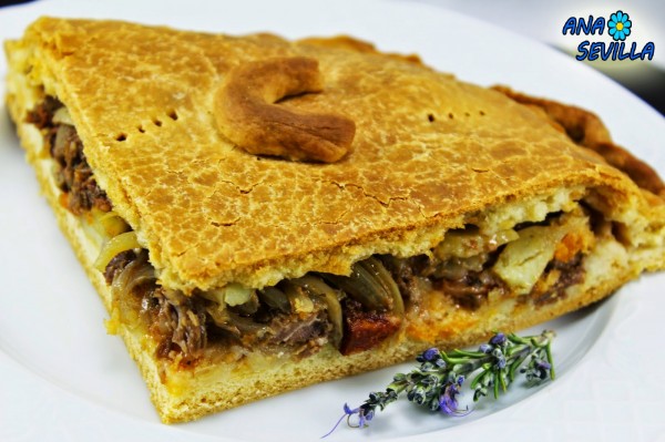 Empanada de carne de ternera Ana Sevilla cocina tradicional