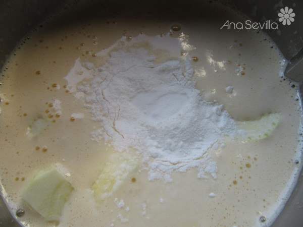 Bizcocho de calabacín y chocolate Thermomix